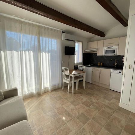 Appartement Pinede Piscine Clim Proche Plage Village Naturiste Agde Luaran gambar