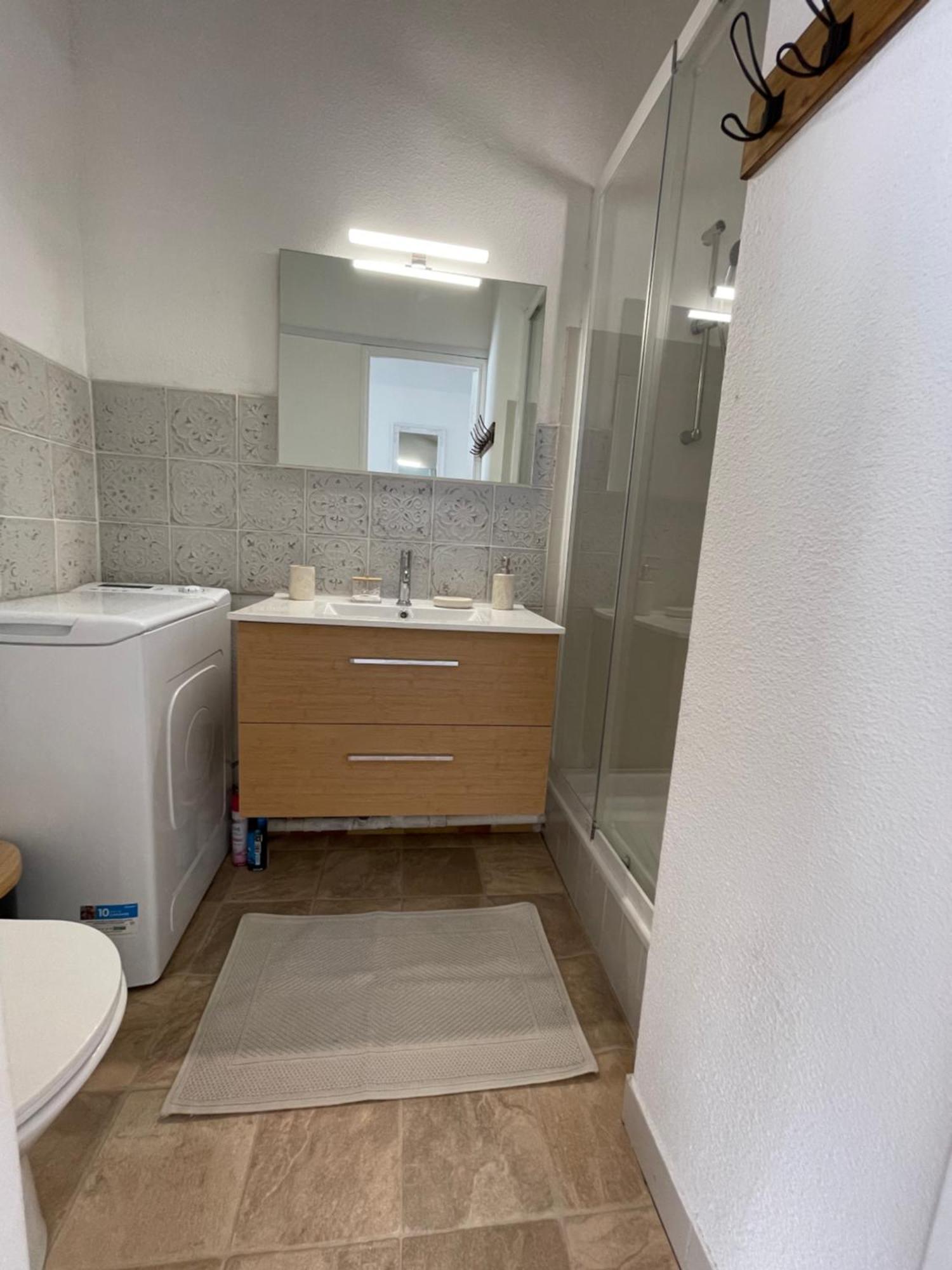 Appartement Pinede Piscine Clim Proche Plage Village Naturiste Agde Luaran gambar